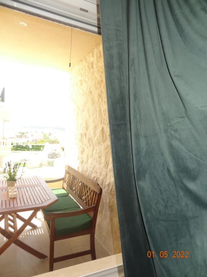 Fantazija Apartamento Vodice Exterior foto