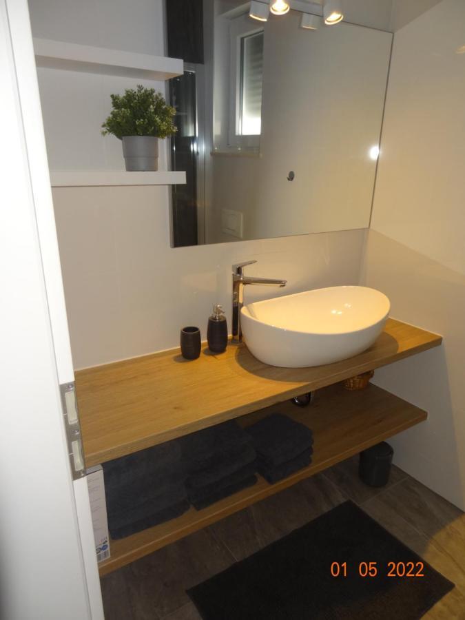 Fantazija Apartamento Vodice Exterior foto