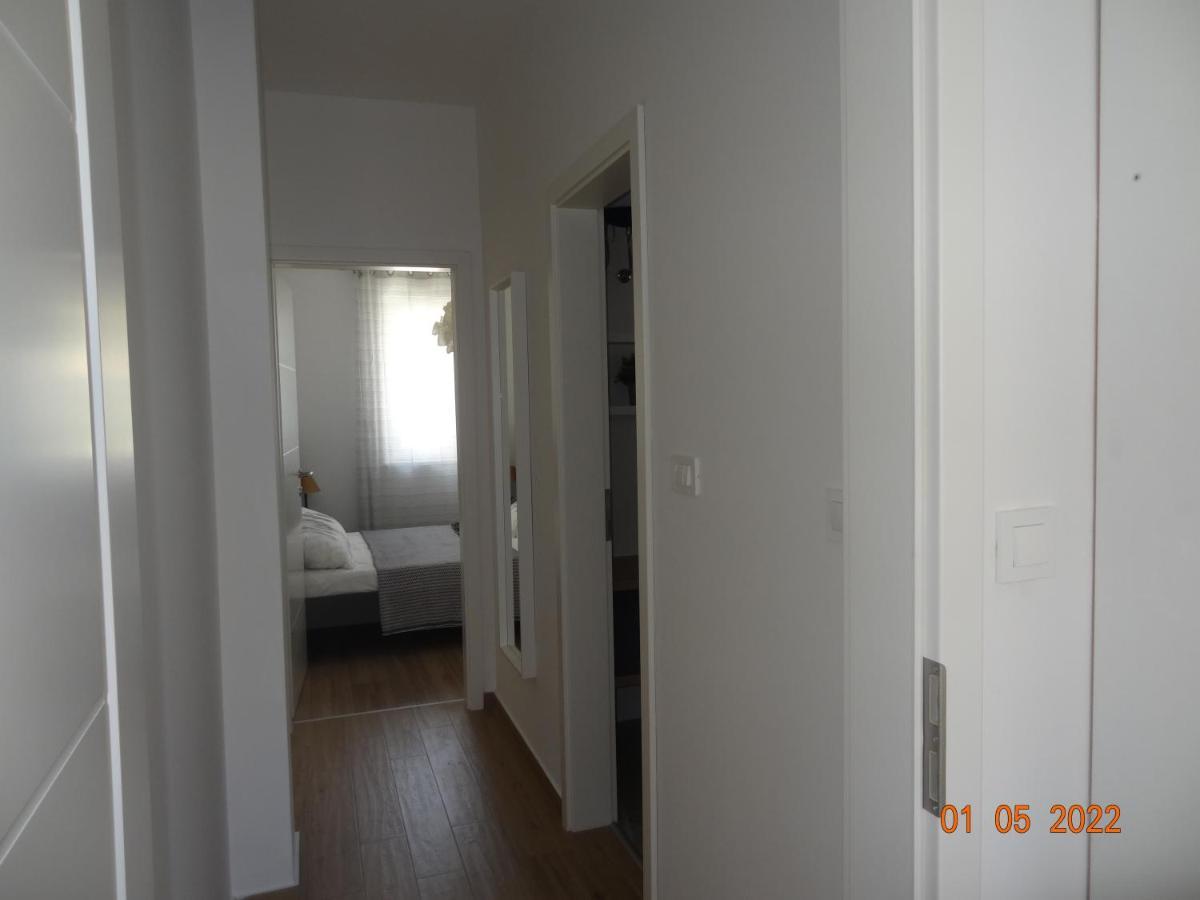 Fantazija Apartamento Vodice Exterior foto