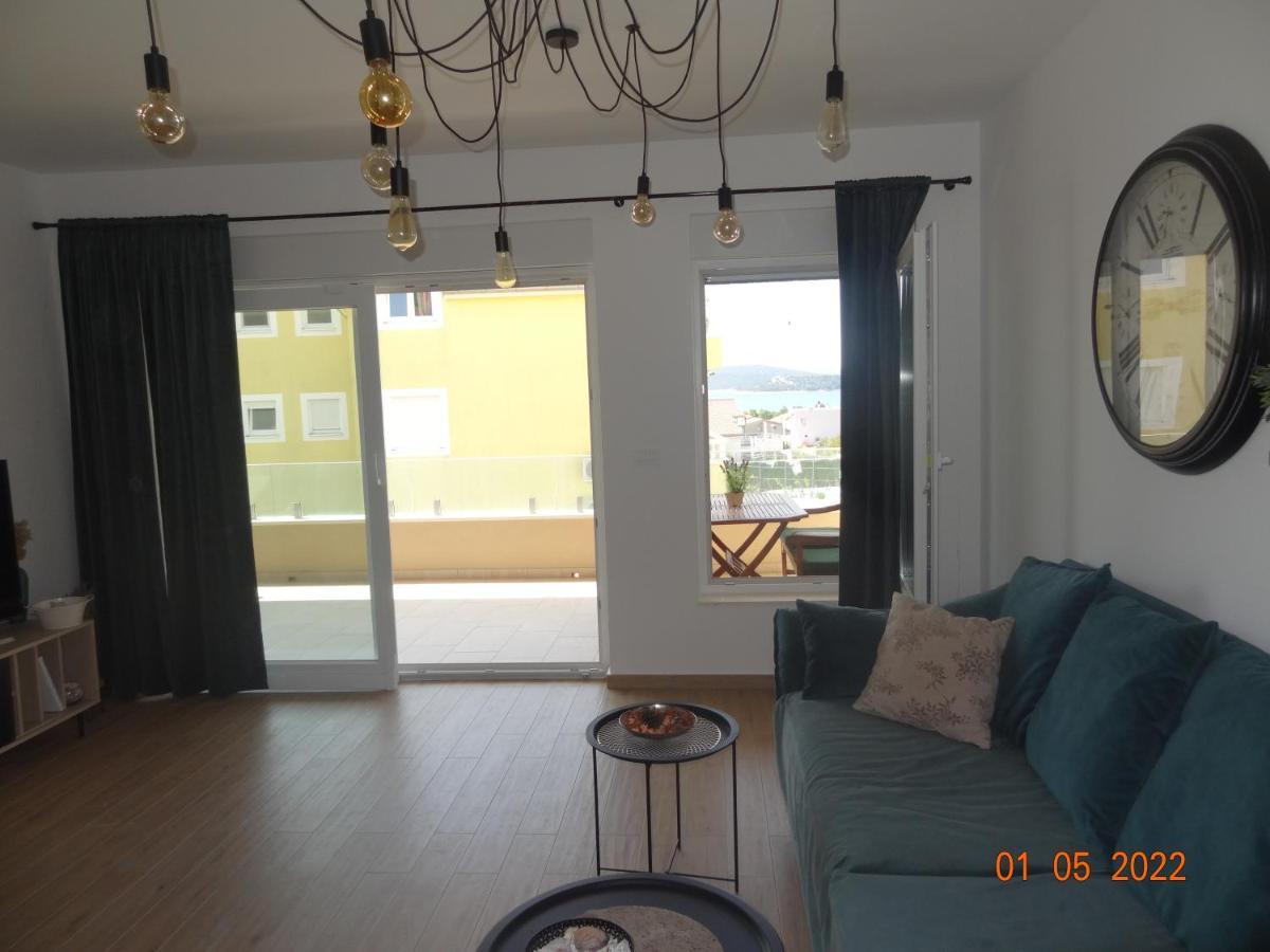 Fantazija Apartamento Vodice Exterior foto